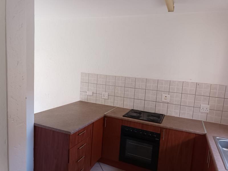 2 Bedroom Property for Sale in Waterval East North West